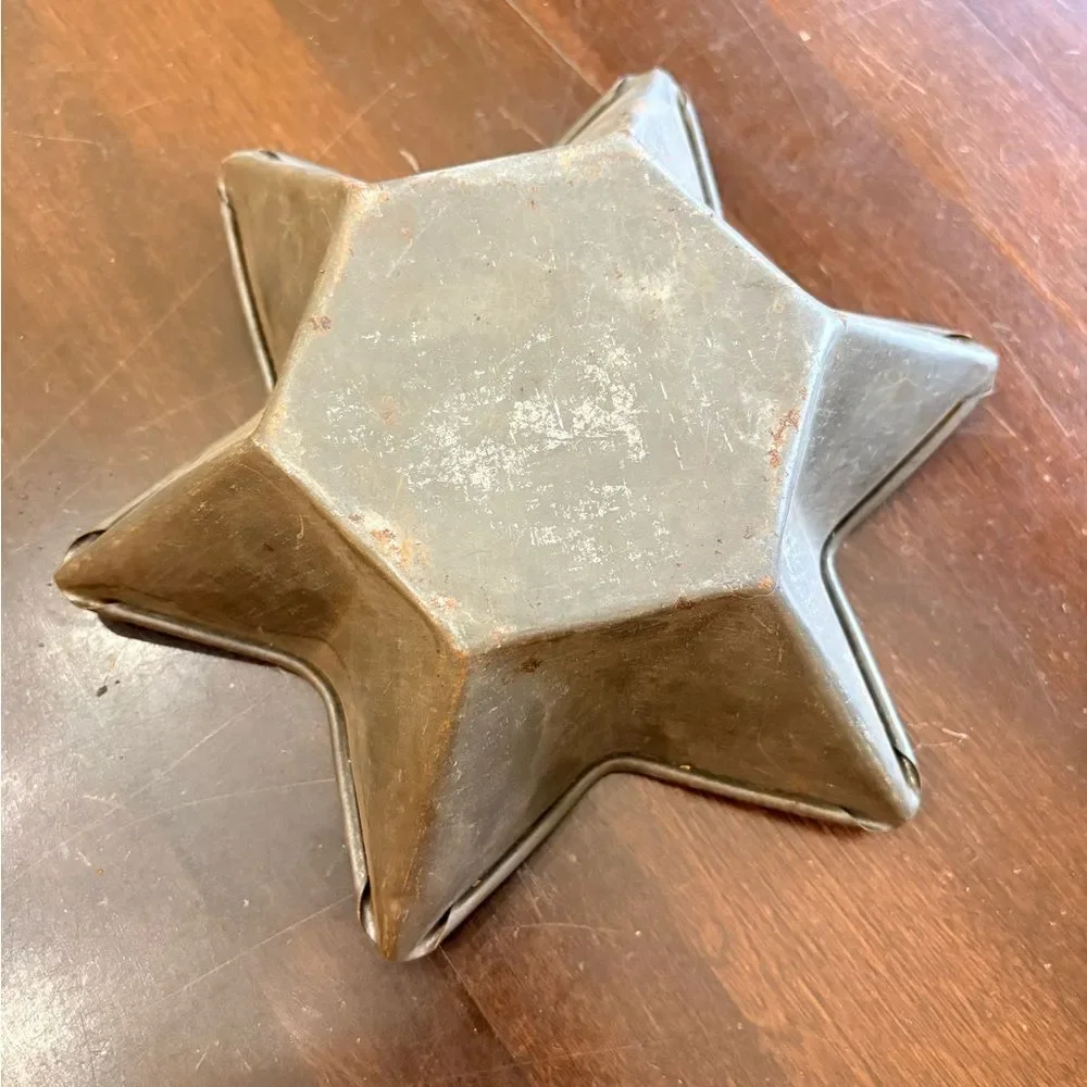 Vintage Star Tin Pan Mold